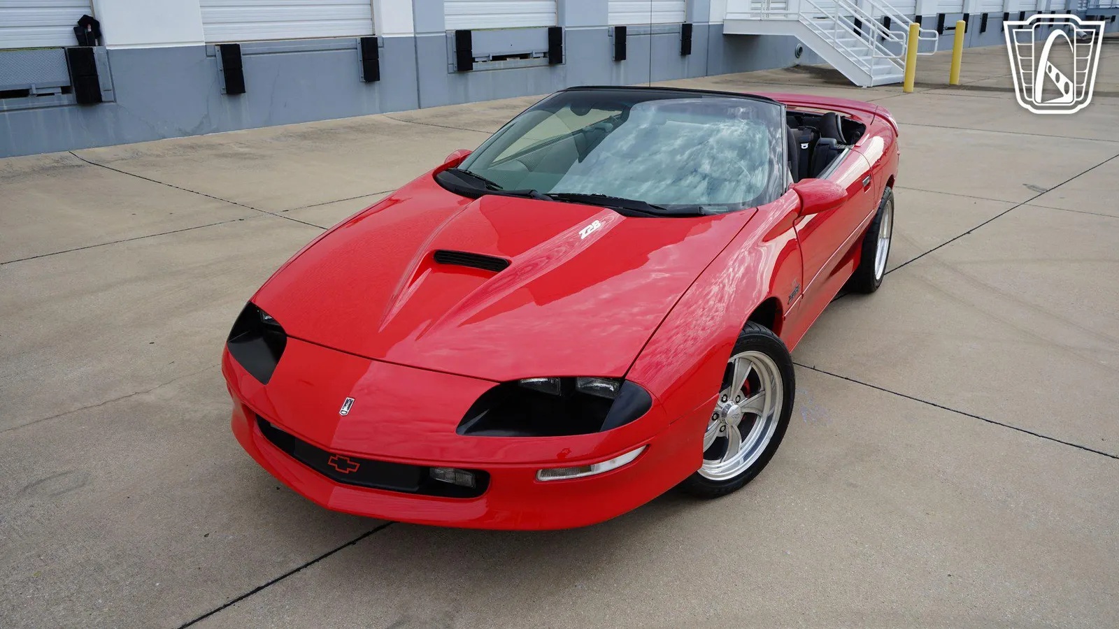 Chevrolet-Camaro-1995-Red-Black