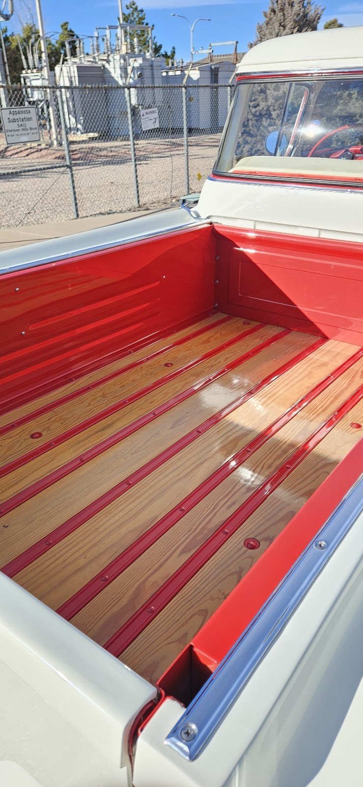 Chevrolet-Cameo-Carrier-1955-18