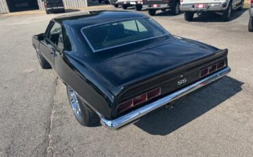 Chevrolet-Camrao-Resto-mod-slick-paint-LS-V8-4l60-cold-ac-1969-11