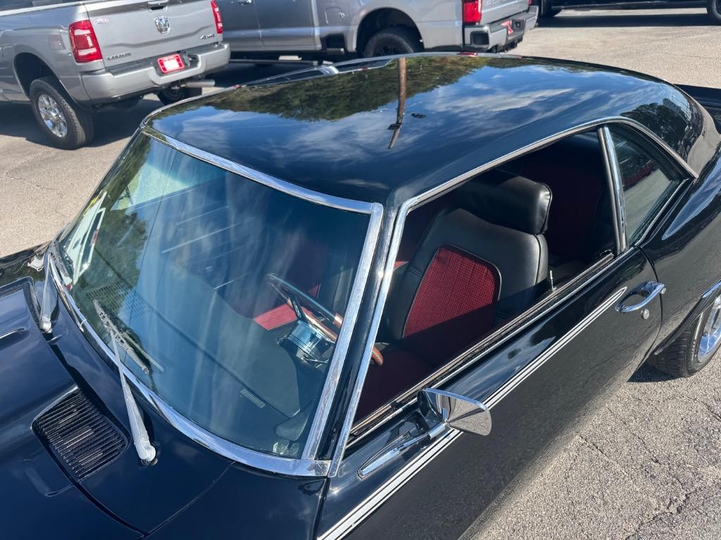 Chevrolet-Camrao-Resto-mod-slick-paint-LS-V8-4l60-cold-ac-1969-24