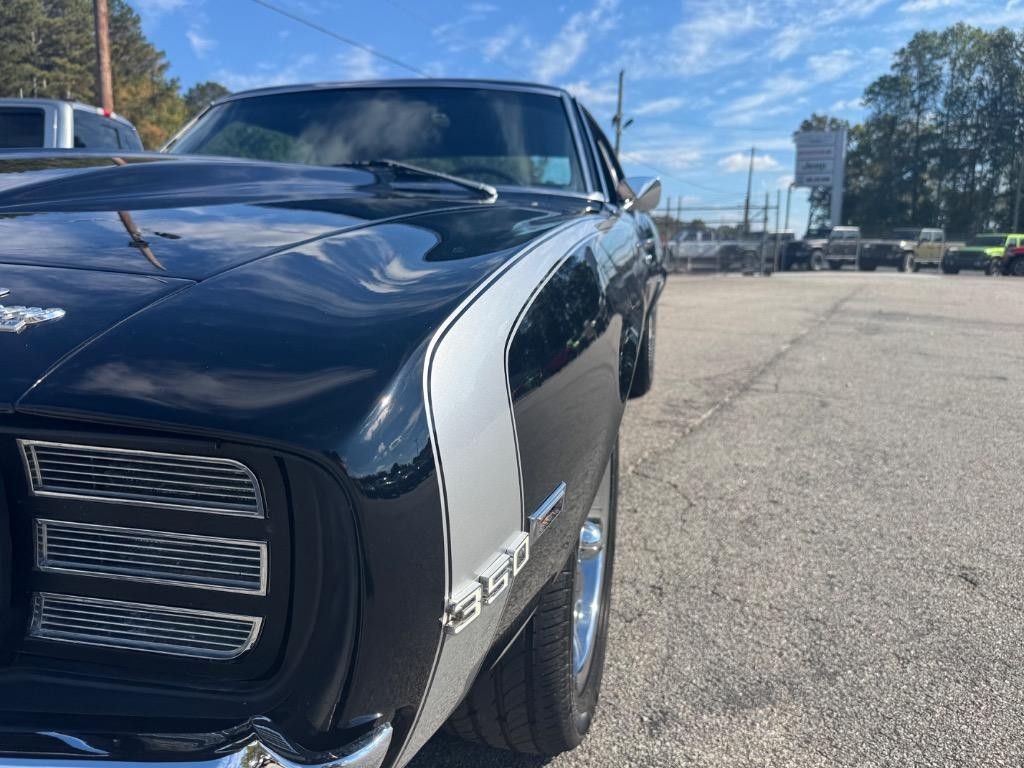 Chevrolet-Camrao-Resto-mod-slick-paint-LS-V8-4l60-cold-ac-1969-25