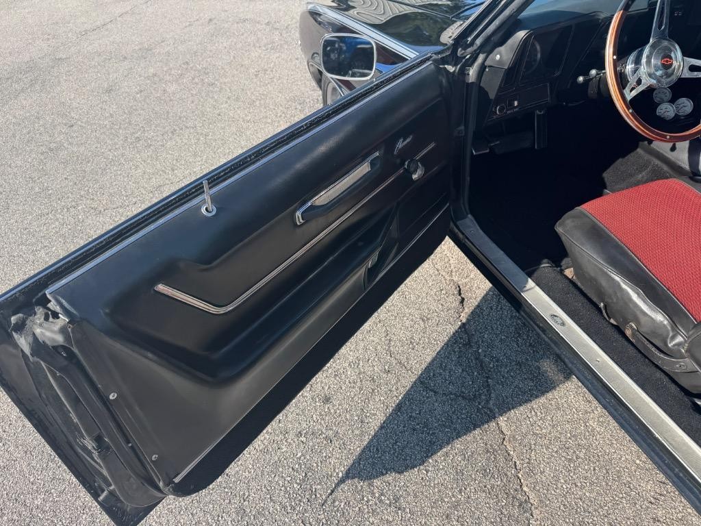 Chevrolet-Camrao-Resto-mod-slick-paint-LS-V8-4l60-cold-ac-1969-37