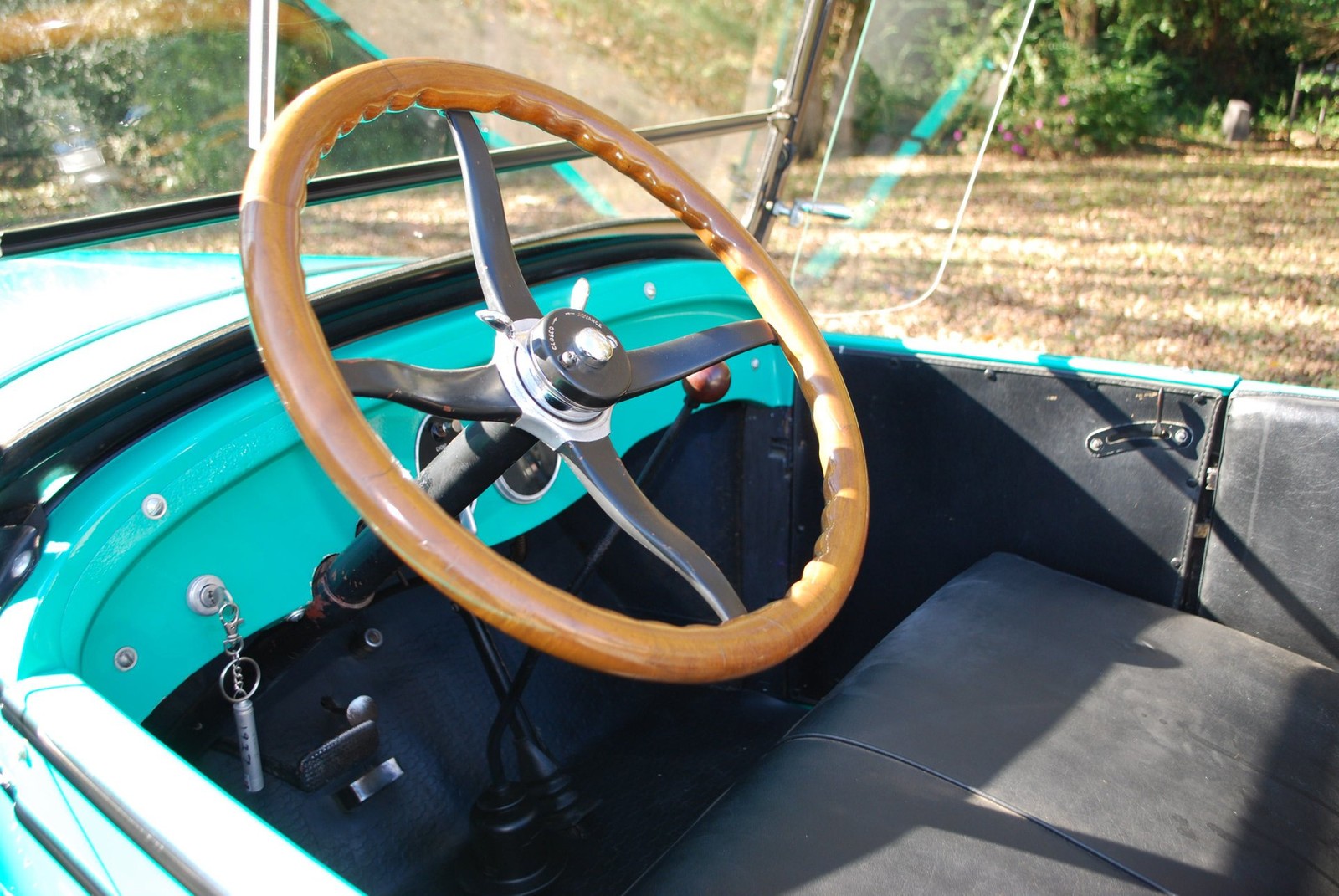 Chevrolet-Capital-Tourer-1927-Convertible-3