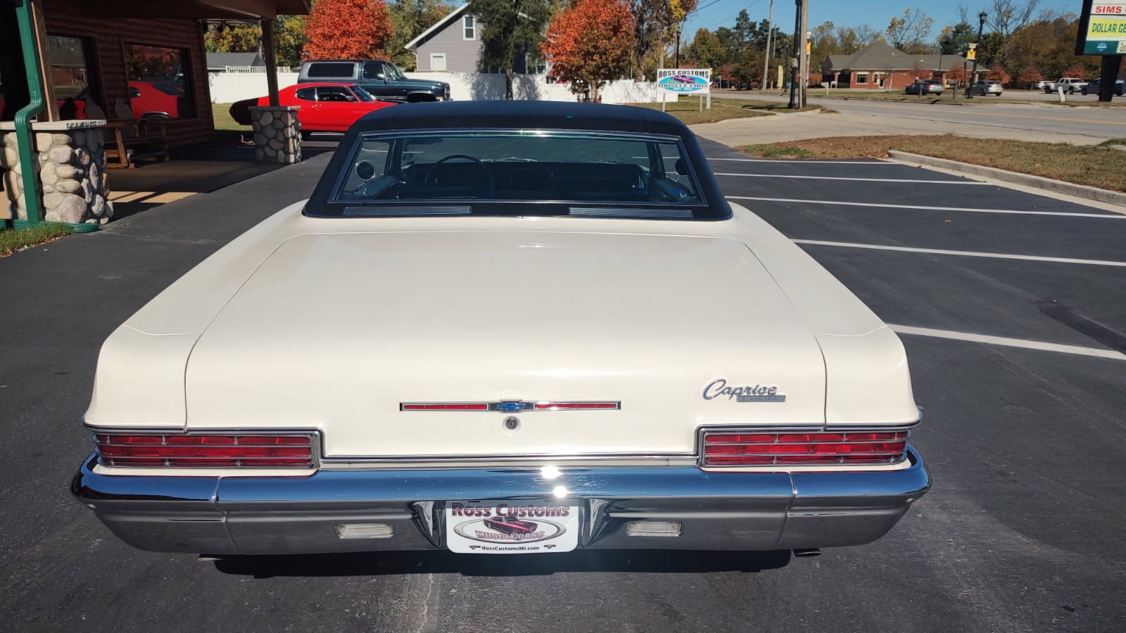 Chevrolet-Caprice-1966-2-Door-Coupe-12