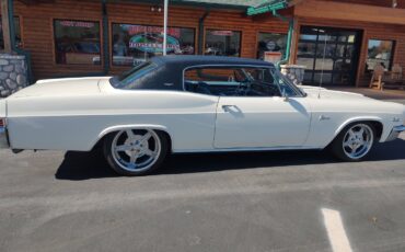 Chevrolet-Caprice-1966-2-Door-Coupe-18
