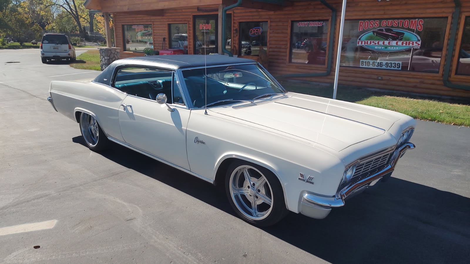 Chevrolet-Caprice-1966-2-Door-Coupe-24