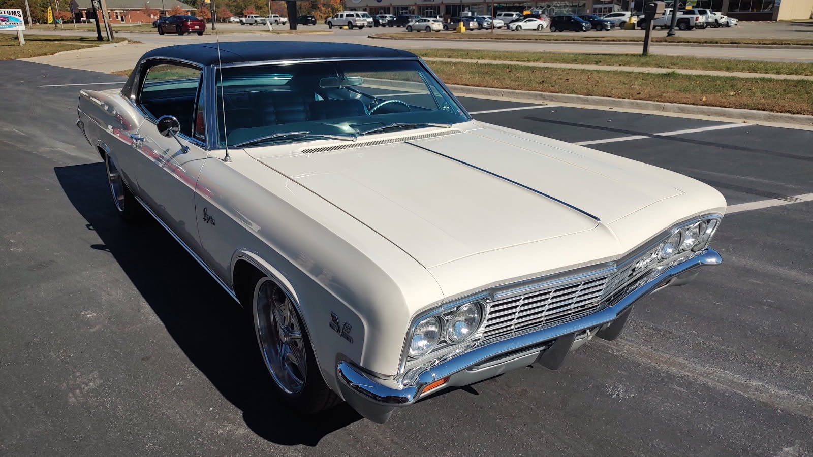 Chevrolet-Caprice-1966-2-Door-Coupe-27