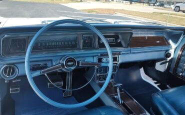 Chevrolet-Caprice-1966-2-Door-Coupe-34