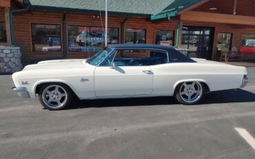 Chevrolet-Caprice-1966-2-Door-Coupe-4