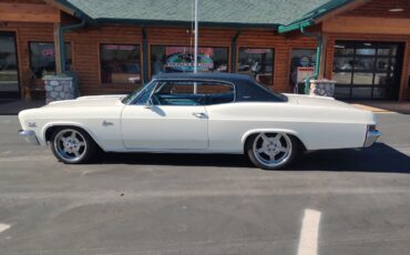 Chevrolet-Caprice-1966-2-Door-Coupe-5