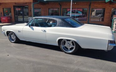 Chevrolet-Caprice-1966-2-Door-Coupe-8
