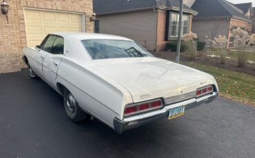 Chevrolet-Caprice-1967-Sedan-10