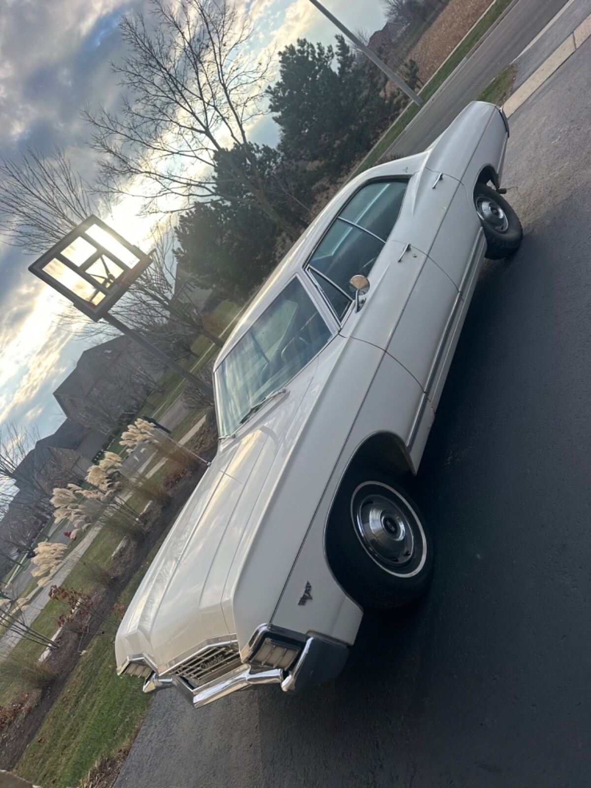 Chevrolet-Caprice-1967-Sedan-2