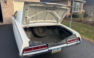 Chevrolet-Caprice-1967-Sedan-27