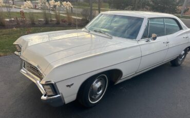 Chevrolet-Caprice-1967-Sedan-4