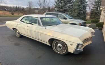 Chevrolet-Caprice-1967-Sedan-7