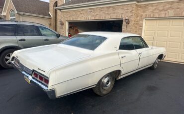 Chevrolet-Caprice-1967-Sedan-8