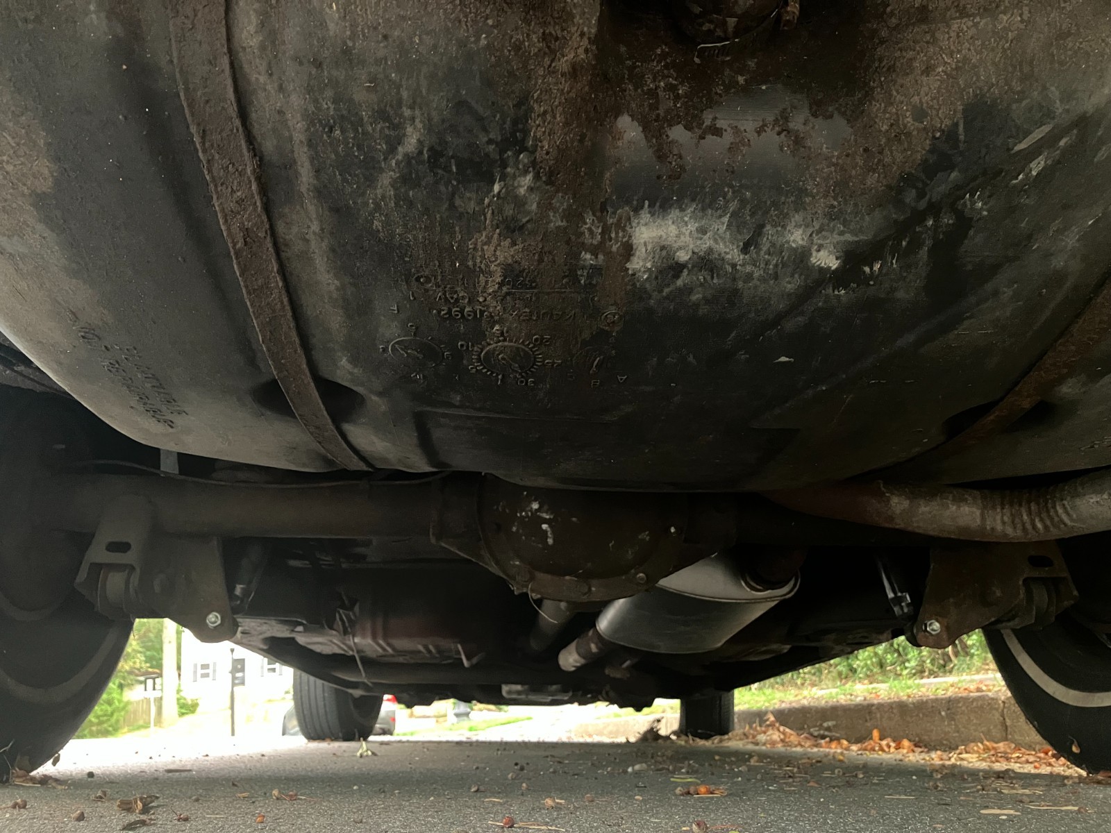 Chevrolet-Caprice-1990-Sedan-17