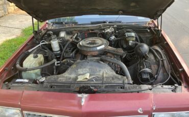 Chevrolet-Caprice-1990-Sedan-9