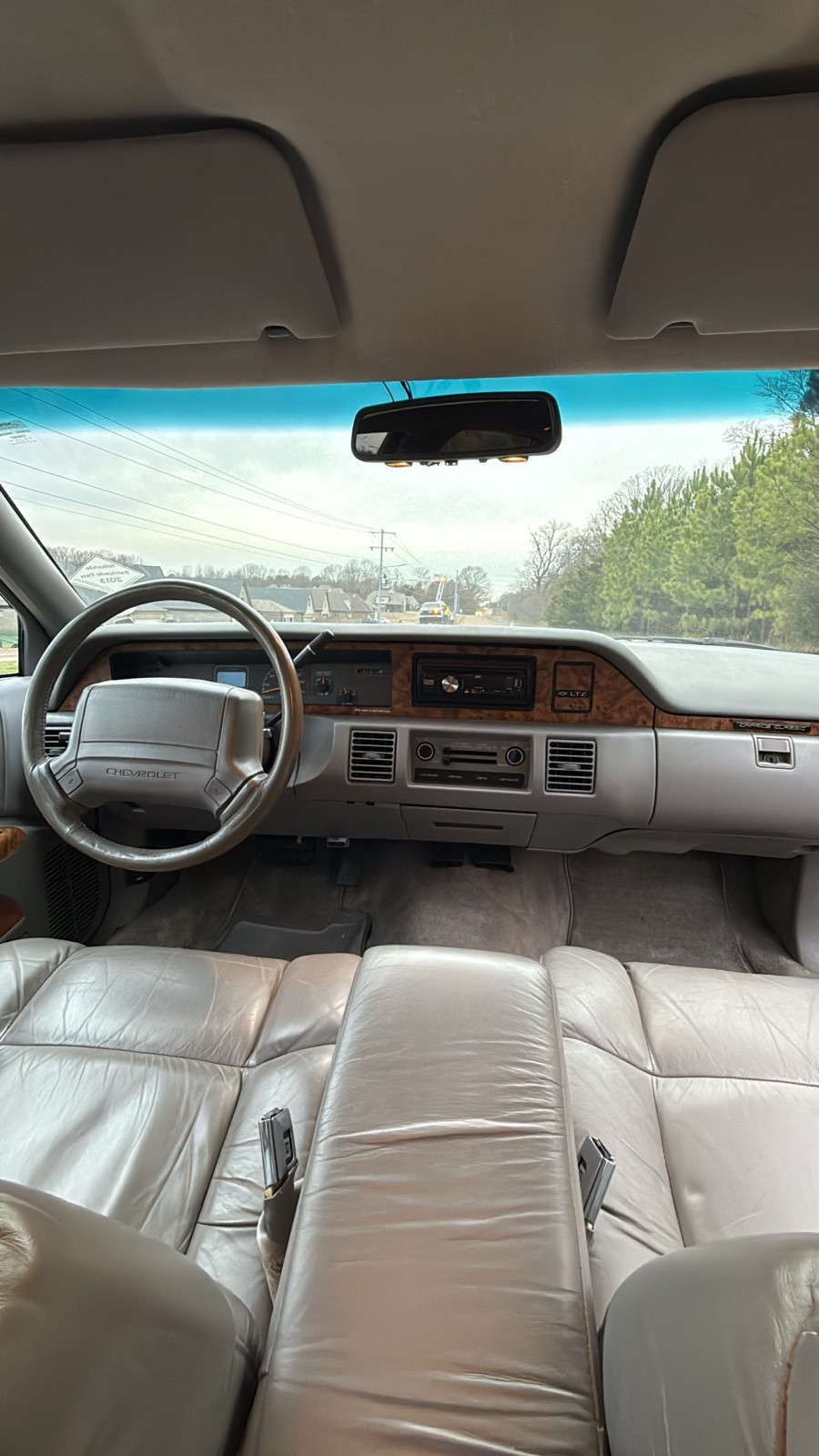 Chevrolet-Caprice-1993-13