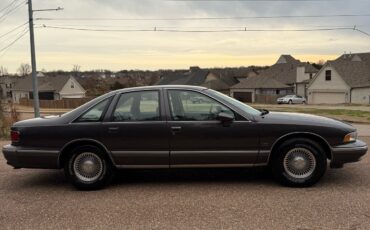 Chevrolet-Caprice-1993-2