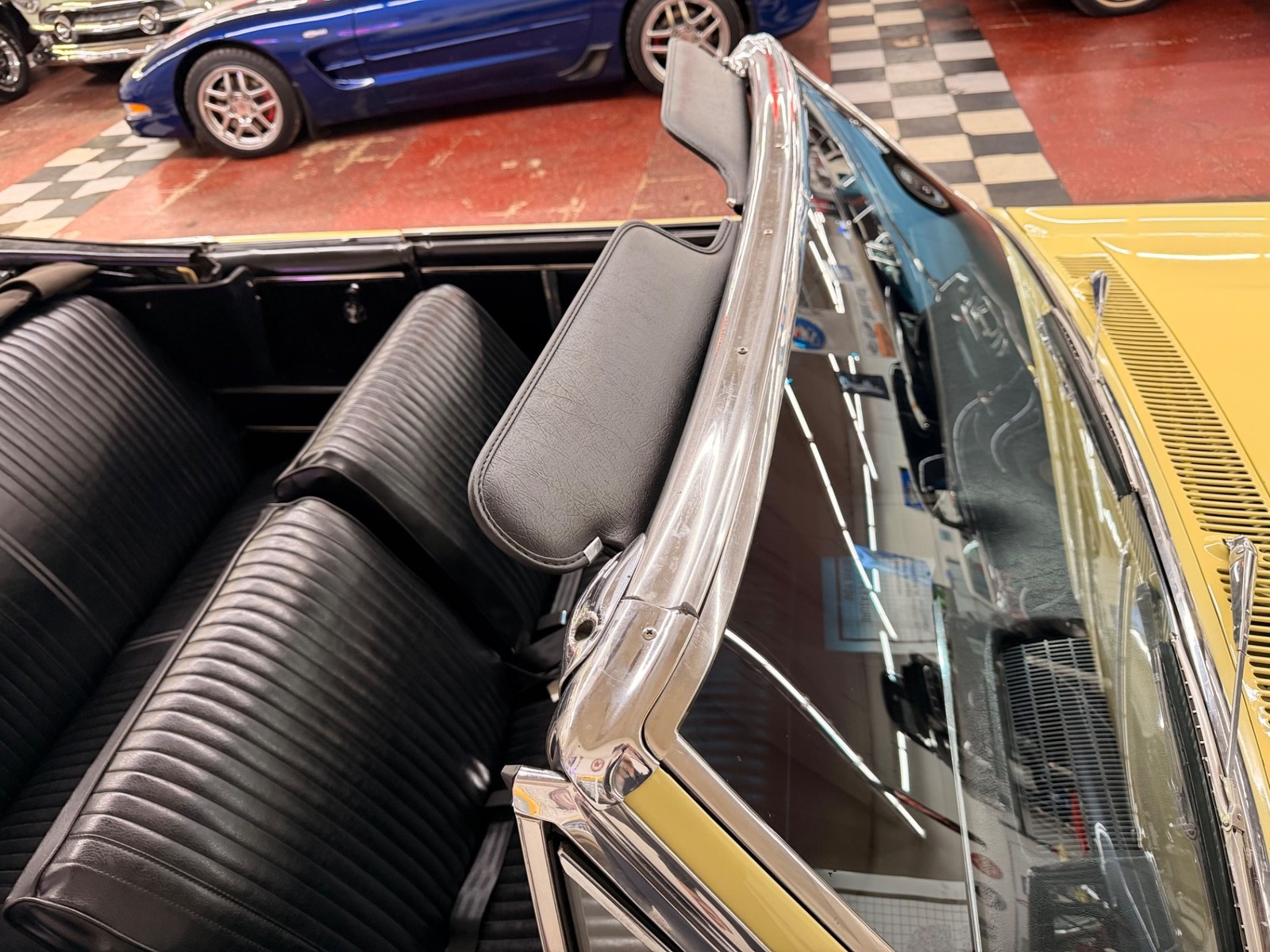 Chevrolet-Chevelle-1964-Convertible-17