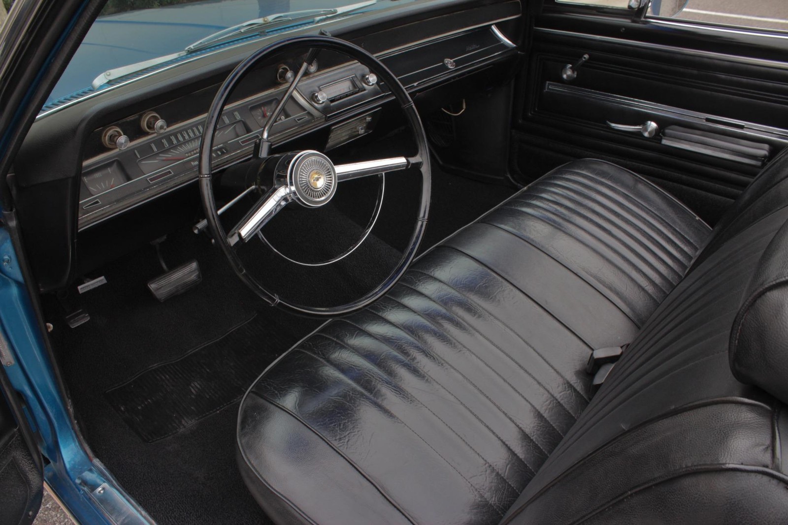 Chevrolet-Chevelle-1966-2-Door-11