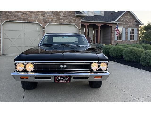 Chevrolet-Chevelle-1966-2-Door-Coupe-1