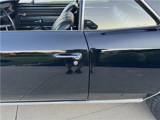 Chevrolet-Chevelle-1966-2-Door-Coupe-19