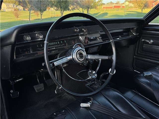 Chevrolet-Chevelle-1966-2-Door-Coupe-21