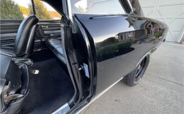 Chevrolet-Chevelle-1966-2-Door-Coupe-24