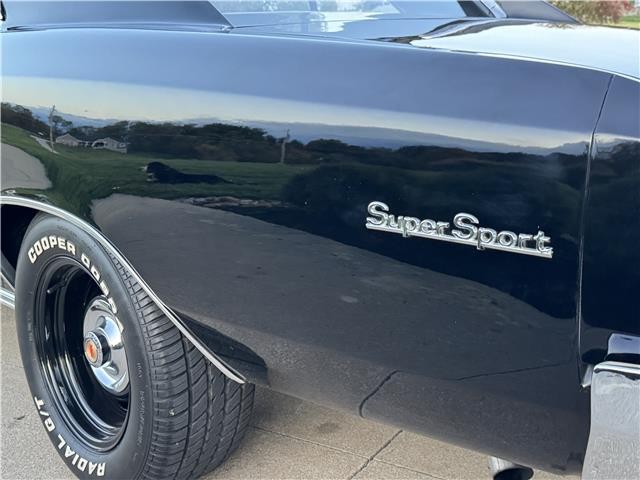 Chevrolet-Chevelle-1966-2-Door-Coupe-5