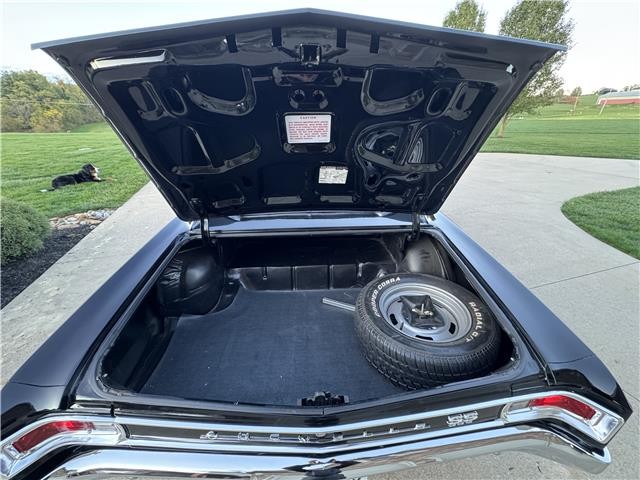 Chevrolet-Chevelle-1966-2-Door-Coupe-7