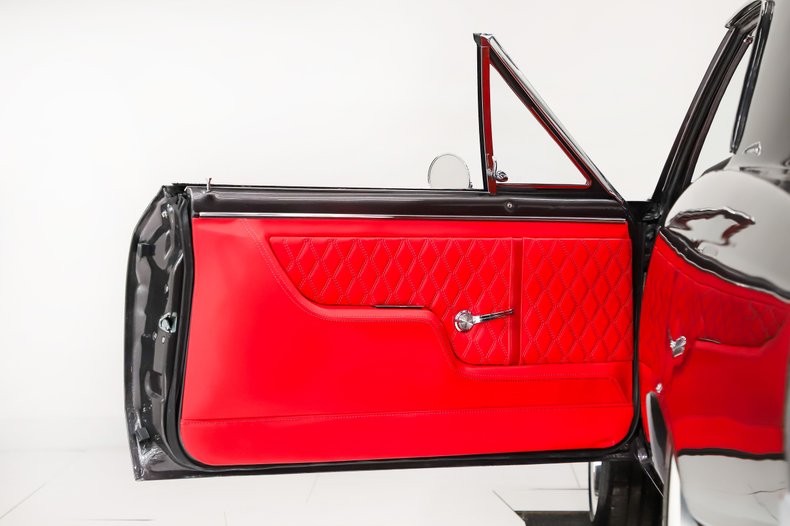 Chevrolet-Chevelle-1966-Charcoal-Metallic-Red-13