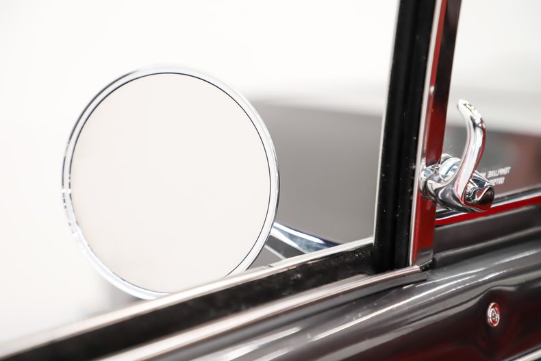 Chevrolet-Chevelle-1966-Charcoal-Metallic-Red-15