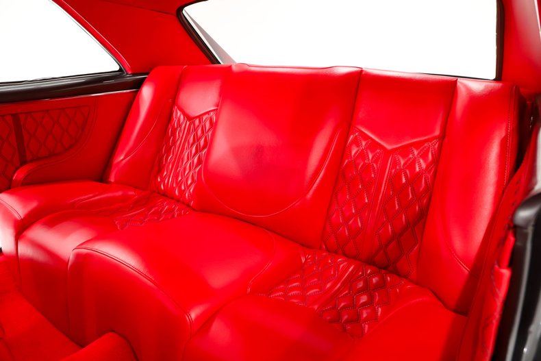 Chevrolet-Chevelle-1966-Charcoal-Metallic-Red-18