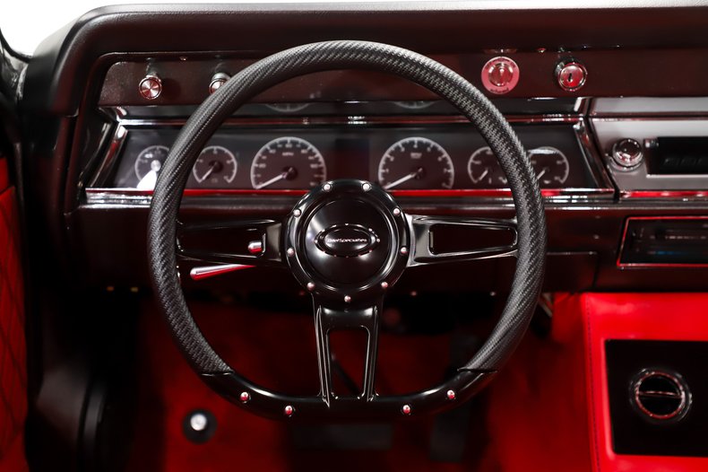 Chevrolet-Chevelle-1966-Charcoal-Metallic-Red-21