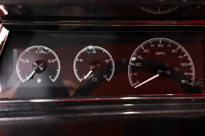 Chevrolet-Chevelle-1966-Charcoal-Metallic-Red-22