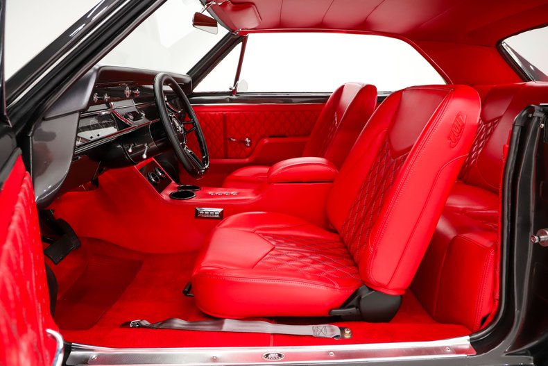 Chevrolet-Chevelle-1966-Charcoal-Metallic-Red-31