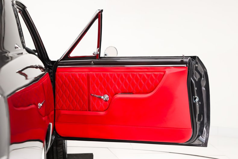 Chevrolet-Chevelle-1966-Charcoal-Metallic-Red-39