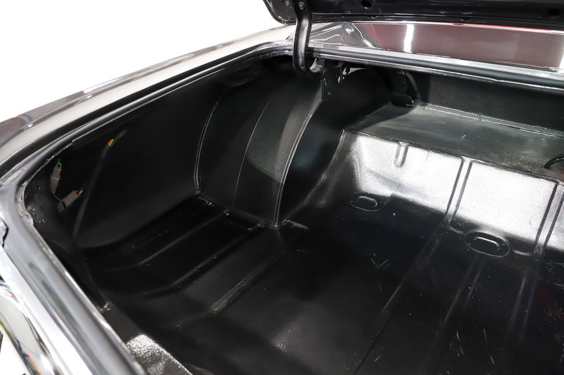 Chevrolet-Chevelle-1966-Charcoal-Metallic-Red-48