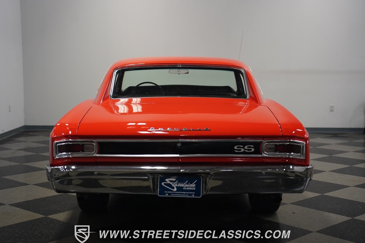 Chevrolet-Chevelle-1966-Coupe-13