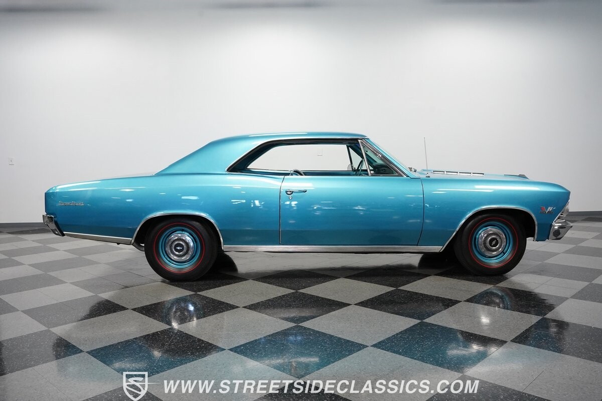 Chevrolet-Chevelle-1966-Coupe-15