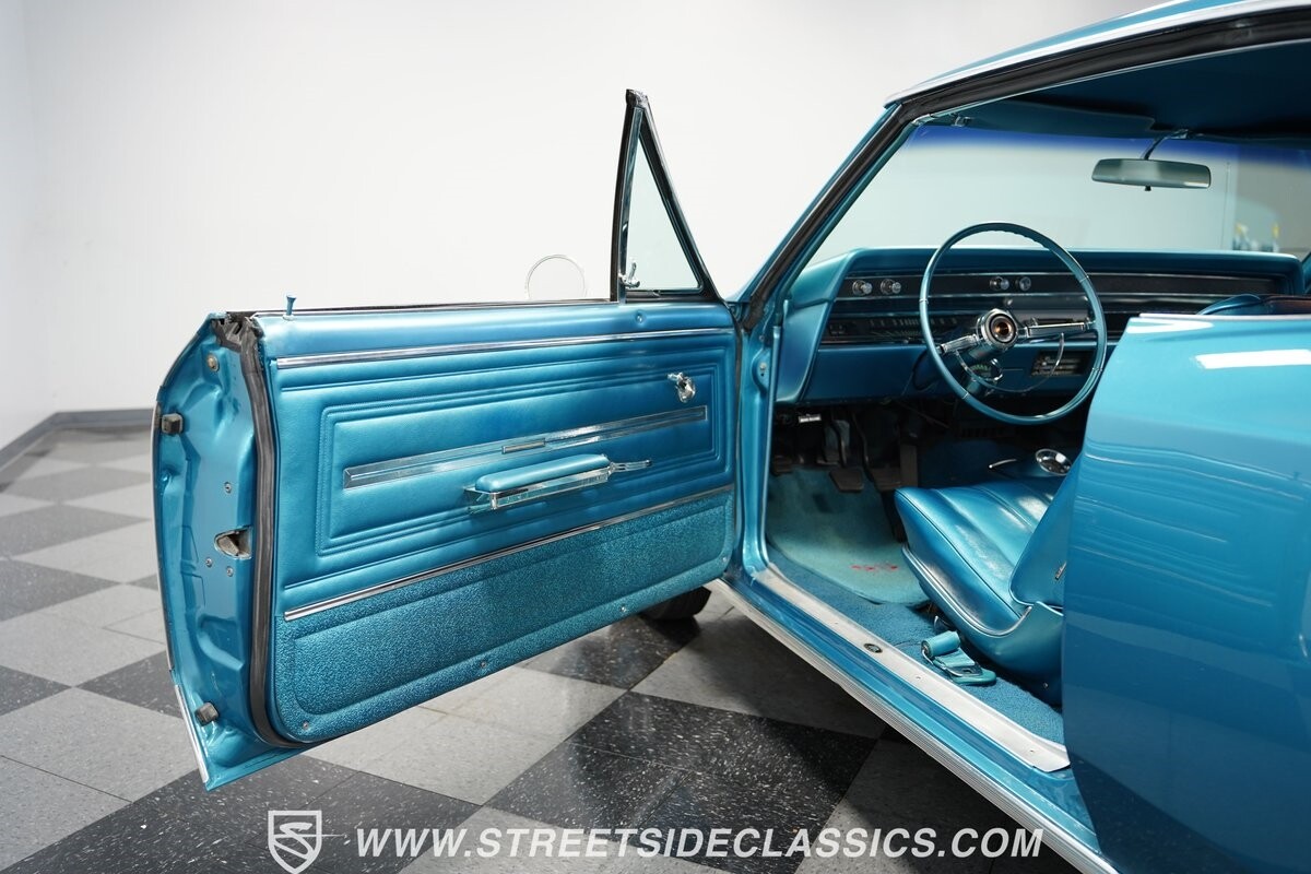 Chevrolet-Chevelle-1966-Coupe-37