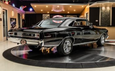 Chevrolet-Chevelle-1966-Other-12