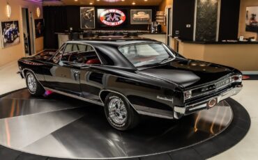 Chevrolet-Chevelle-1966-Other-17