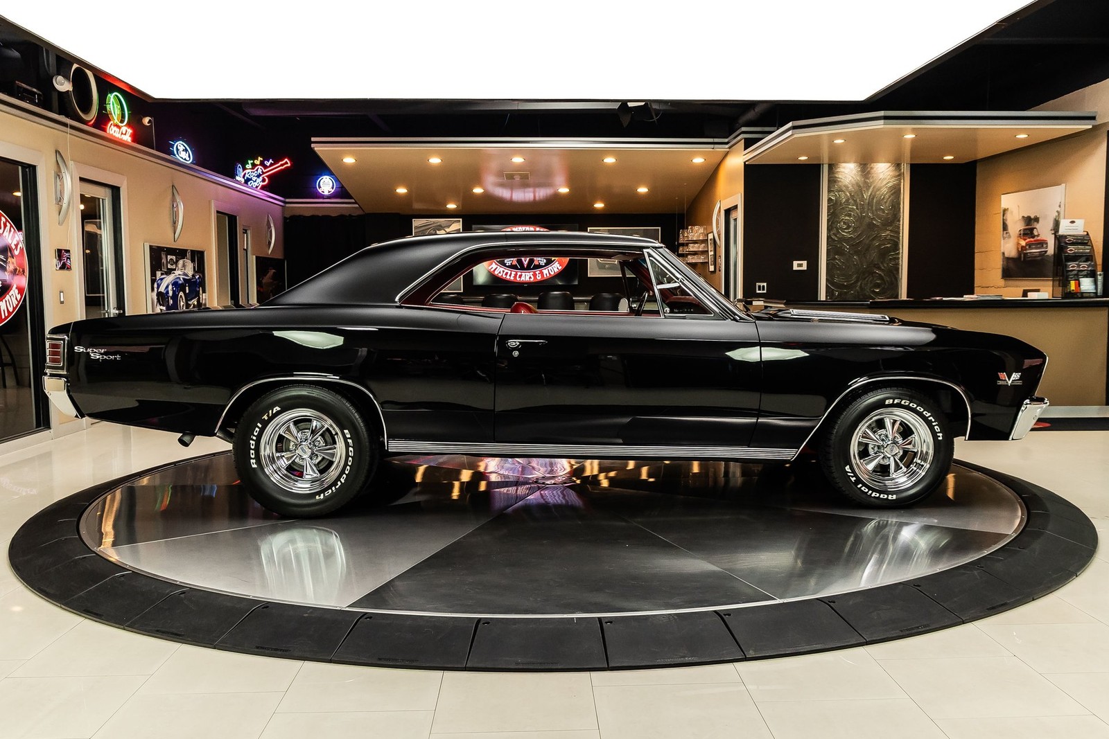 Chevrolet-Chevelle-1967-Coupe-11