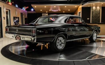 Chevrolet-Chevelle-1967-Coupe-12