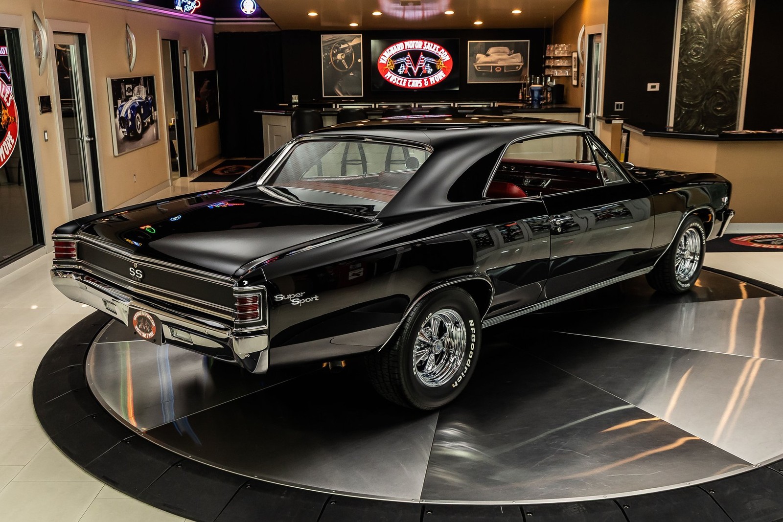 Chevrolet-Chevelle-1967-Coupe-13