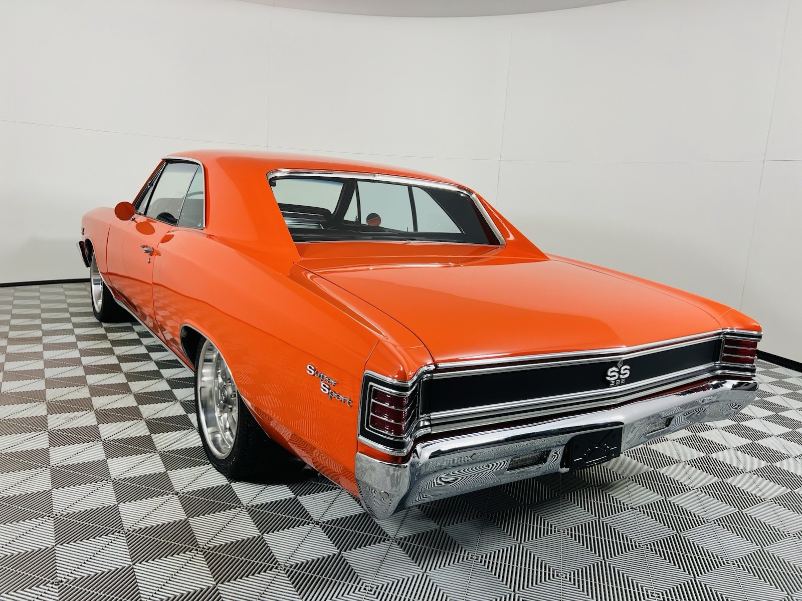 Chevrolet-Chevelle-1967-Coupe-8
